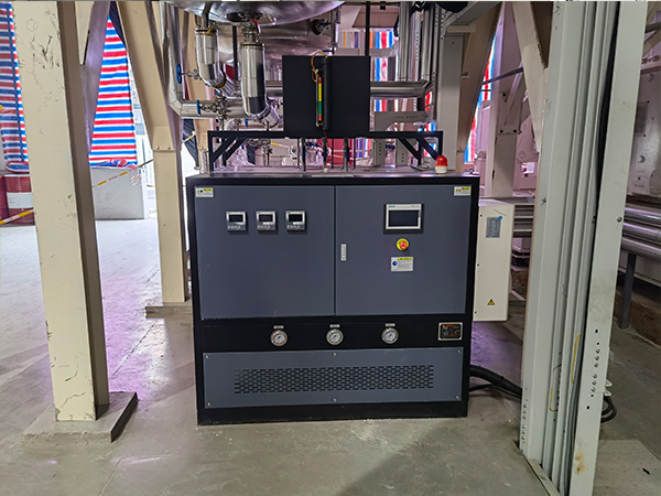 三機一體油溫機應用，提升鋰電薄膜生產效率與質量