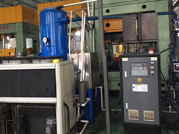 模具專用模溫機(jī)，提升液壓模具生產(chǎn)線效率的關(guān)鍵利器