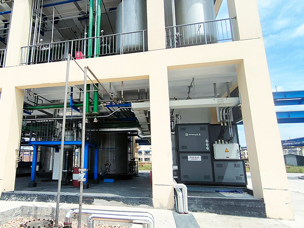 反應(yīng)釜防爆油溫機(jī)的設(shè)計，滿足易燃易爆場所的需求