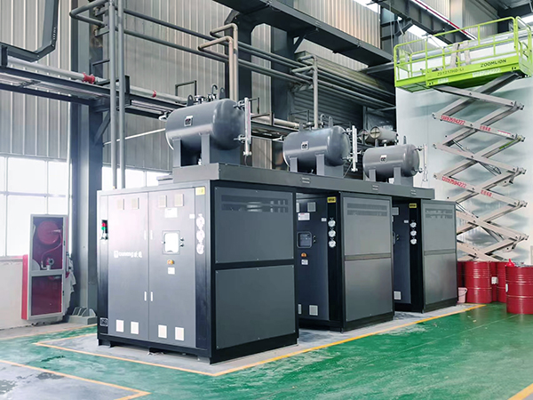 鋰電混合模溫機(jī)溫度精準(zhǔn)控制，助力電池行業(yè)邁向新高度