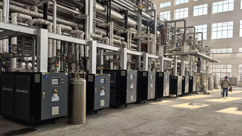 PVC行業(yè)控溫選油模溫機還是燃氣模溫機？