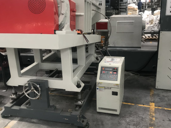 塑料擠出料筒加熱，選「歐能」模溫機(jī)智能品牌