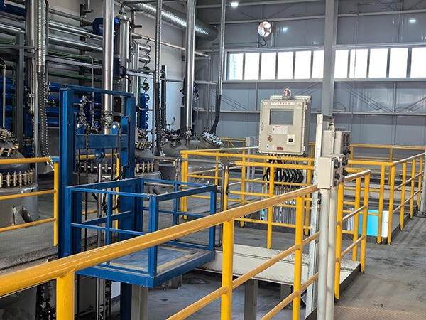 TCU控溫系統(tǒng)為蒸汽換熱，實現(xiàn)高精準(zhǔn)控溫