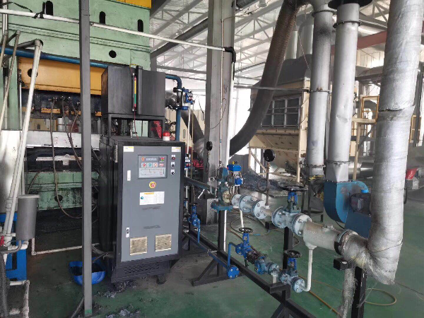 汽車內飾件專用模溫機怎么用？「歐能機械歐能機械」內飾件成型案例