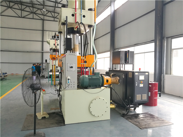 什么是模溫機冷循環？帶你了解間接和直接冷卻的區別