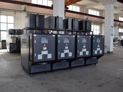 模溫機廠家如何選擇，選擇模溫機廠家從2方面對比