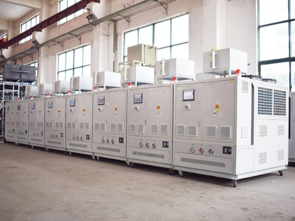 膠皮生產專用的溫控設備「歐能機械」冷熱一體模溫機